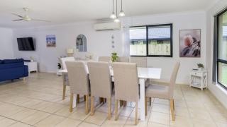 Fernando's Beach Hideaway - Banksia Beach - 7