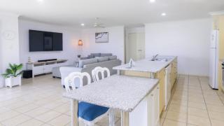 Fernando's Beach Hideaway - Banksia Beach - 5