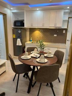 Fully 2br 8Spatial Condo Maa with netflix, poolwifi - 4