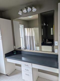 Historic Holland House - 2nd floor - Lapeer - 1