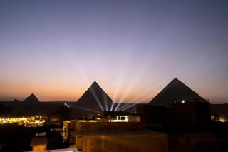 The Sun, Sand, and Pyramids of Heaven - Il Cairo - 9