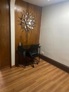 Casa localizada muy cerca del estadio, 8 minutos del centro y muchos lugares mas, No se permiten fiestas , o fumar - 4