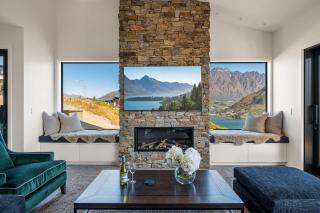 Summit Escape Hot Tub & Panoramic Beauty - Queenstown - 2