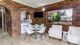 Fairweather Dreaming - Bongaree - 5
