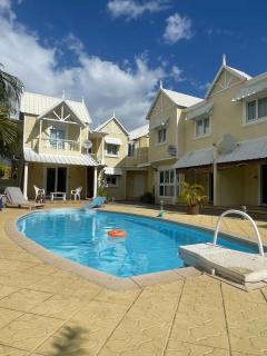 Le Dauphin Villa 3 Bedroom 5min Walk to Beach - LB2 - Flic-en-Flac - 0