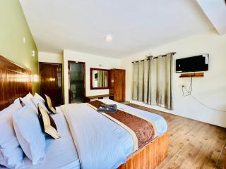 Hotel The Link Way # Mountain view # River view # Near Volvo Bus Stand # Family Hotel # Open Terrace - 7