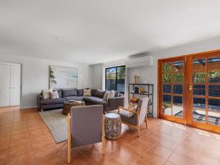 Tempting Tamara - Inverloch - 7