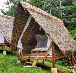 ZIGZAG Lodge - - 0