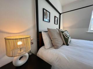 Harbourside Hot Tub Penthouse - Weymouth - 8