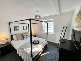 Harbourside Hot Tub Penthouse - Weymouth - 9