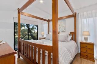 TheTree House Hobart Sleeps 8-2 Bath - Taroona - 4
