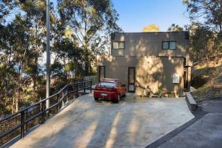 TheTree House Hobart Sleeps 8-2 Bath - Taroona - 5