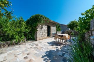 Apartments & Rooms Tapera- Comfort Double Room with Terrace and Partial Sea View - Dubrovnik - 4