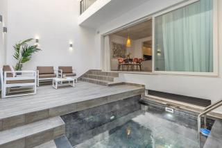 Heated Pool Luxury in Pembroke St Julians - Pembroke - 9