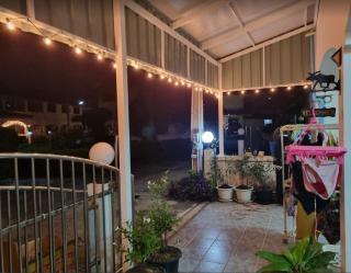 3 bedroom renovated house with in - and outdoor jacuzzi - 4