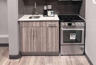 Ramada by Wyndham West Edmonton Hotel & Suites - Edmonton - 5