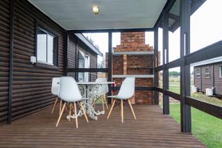 Kings 93 Cabins - Tierpoort - 2