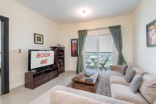 Charming, Sun-Filled 1-Bedroom in Red Residence, Dubai Sports City - Dubai - 7