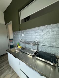 Catus Theme Walk Up Apartment Matang - 5