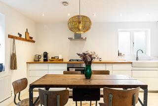 Tranquil 2 Bedroom Apartment in East London - London - 5