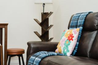 76 Carruth - 4BR Cozy and Lovely Apt - 2