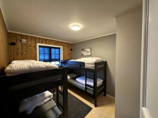 Modern 2-Bedroom Apartment in Ideal Location - 1