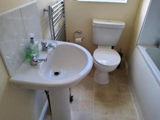Bishybarnabee lodge - Colney - 2