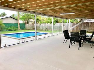 'Perfect Pool House' Idyllic Tropical Retreat - Edge Hill - 4