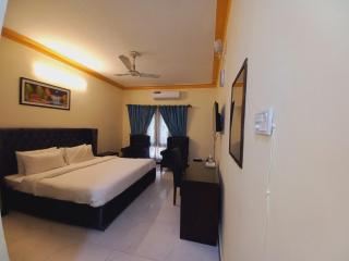 Luxury Moon Guest House - Islamabad - 6