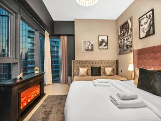 Glamorous Full Fountain view High Floor 4 BR APT - 6