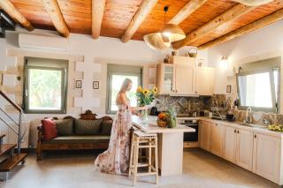 Emily Maria Fine Living - Filakí - 5