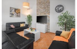 2 Bedroom Awesome Home In Porec - Poreč - 8