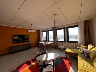 Luxurious Penthouse with Sea View in Central Karaköy, 4BR - 5