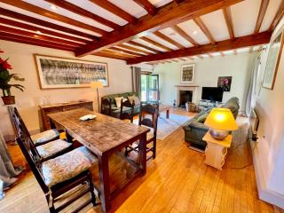 Pass the Keys Exceptional Location Barn Conversion for 6 Pets - Longnor - 5