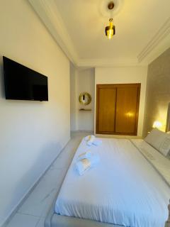 Comfort Stay & Private Terrace in Secure Area - Fès - 3