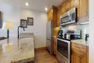 Vail Landmark 1 Bedroom Condo In Lionshead Village - 1