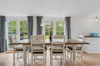 Lovely Secluded Cottage In Dronningmølle, - Dronningmølle - 2