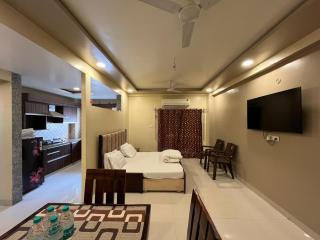 Shree jee's House - Vrindāvan - 4