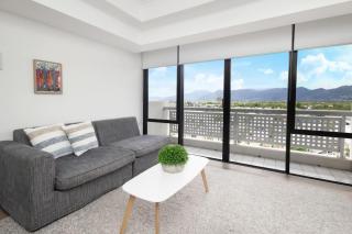 City Studio Apt near Hospital Pool Mountain view - Cairns North - 0