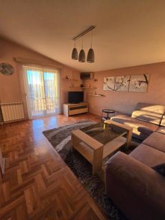 UnaTea Suites - Bar - 3