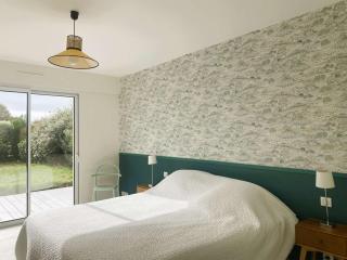 Maison lumineuse 3 étoiles, proche plages, 4 chambres, terrasse et jardin à Beg-Meil - FR-1-481-84 - 1