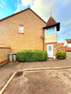 2 Bedroom House off A12 Colchester - Lexden - 4