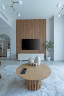 Nasma - Sky-High Chic Luxe 1-BR in Downtown Dubai - 1