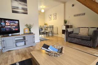 Lovely Holiday Home to explore beautiful West Wales - Carmarthen - 0