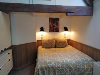 VRYE HEERLYKHEYD ( adults only ) studio 3 - 6