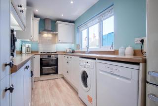 Ty George - 3 Bedroom Cottage - Tenby - Tenby - 2
