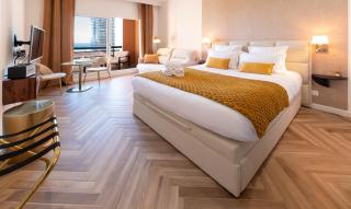 MONACO Border LUXURY SUITE - SEA VIEW - POOL - 8