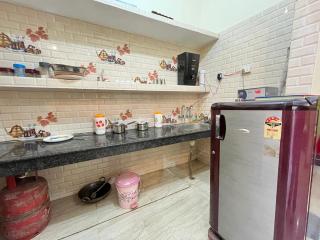 Om Home Stay 3Bhk Near Ram Mandir - Ayodhya - 7