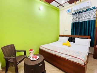 Om Home Stay AC Rooms - Ayodhya - 6