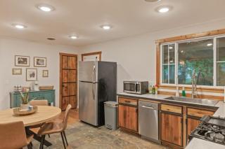 Rustic Charm 2BR · Fenced Yard · Pets OK · Owasso - 2